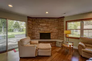 1335 35th St, Munster, IN 46321 - Photo 18