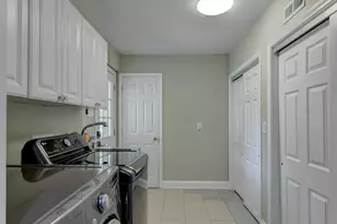 1335 35th St, Munster, IN 46321 - Photo 14