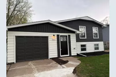 815 W 70th Avenue, Merrillville, IN 46410 - Photo 1
