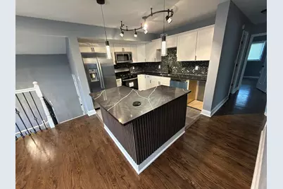 815 W 70th Avenue, Merrillville, IN 46410 - Photo 6