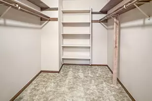 9096 Knickerbocker St, Saint John, IN 46373 - Photo 32