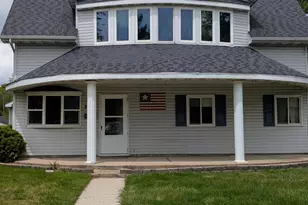 318 N Delaware St, Hobart, IN 46342 - Photo 1
