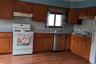 318 N Delaware St, Hobart, IN 46342 - Photo 12