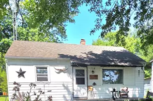 410 N Polk St, Morocco, IN 47963 - Photo 2