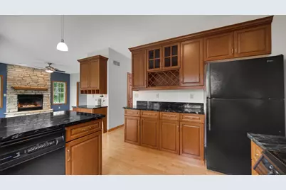 440 Oak Breeze Drive, Valparaiso, IN 46383 - Photo 12