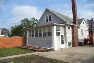 514 Florence St, Hammond, IN 46324 - Photo 2