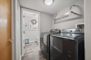 84 S 275 W, Valparaiso, IN 46385 - Photo 12