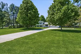 84 S 275 W, Valparaiso, IN 46385 - Photo 2