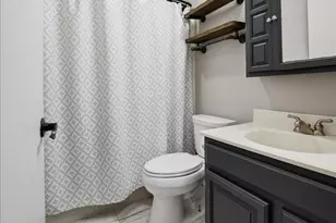 84 S 275 W, Valparaiso, IN 46385 - Photo 14