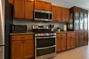 10355 Illinois St, Crown Point, IN 46307 - Photo 8
