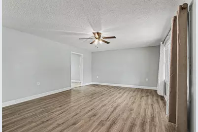396 Clear Creek, Valparaiso, IN 46385 - Photo 6