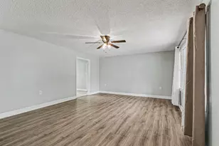 396 Clear Creek, Valparaiso, IN 46385 - Photo 6