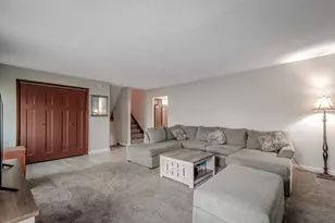 5768 Evergreen Ave, Portage, IN 46368 - Photo 4