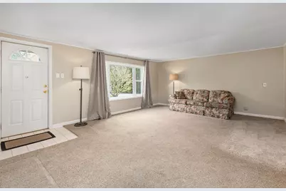 6043 Cardinal Avenue, Portage, IN 46368 - Photo 6
