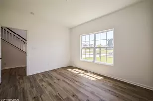 10510 Kansas St, Crown Point, IN 46307 - Photo 4