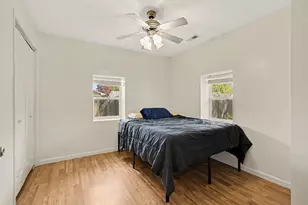 1230 Fleming St, Hobart, IN 46342 - Photo 10