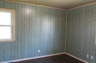 535 N Nichols St, Lowell, IN 46356 - Photo 8