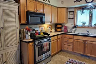204 Sagamore Pkwy, La Porte, IN 46350 - Photo 8