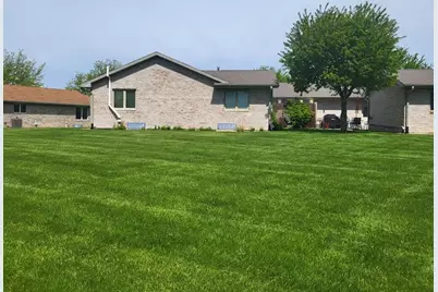 204 Sagamore Pkwy, La Porte, IN 46350 - Photo 4