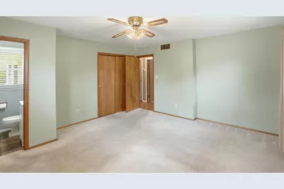 7605 W 86th Avenue, Crown Point, IN 46307 - Photo 10