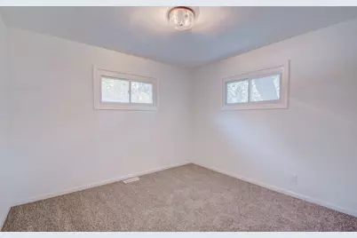 8951 O Day Drive, Highland, IN 46322 - Photo 24