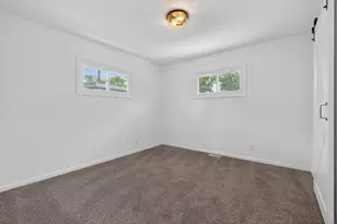 8951 O Day Dr, Highland, IN 46322 - Photo 30