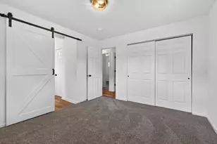 8951 O Day Dr, Highland, IN 46322 - Photo 28