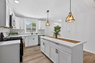 8951 O Day Dr, Highland, IN 46322 - Photo 8