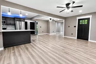 122 E 632 N, Valparaiso, IN 46383 - Photo 4