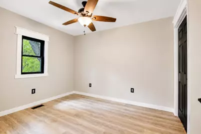 122 E 632 N, Valparaiso, IN 46383 - Photo 12