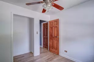 749 N Elmer St, Griffith, IN 46319 - Photo 16