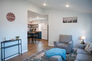 510 Emmettsburg Ave, Valparaiso, IN 46385 - Photo 4