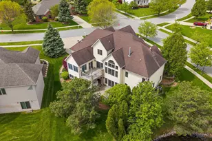 821 Mary Ellen Dr, Crown Point, IN 46307 - Photo 4