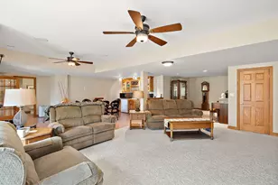 821 Mary Ellen Dr, Crown Point, IN 46307 - Photo 44
