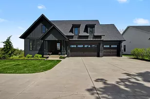 2201 Pepper Ridge Rd, Valparaiso, IN 46385 - Photo 2