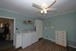 321 E 13th St, Winamac, IN 46996 - Photo 26