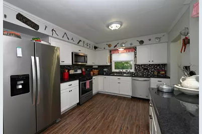 321 E 13th Street, Winamac, IN 46996 - Photo 12