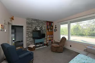 321 E 13th St, Winamac, IN 46996 - Photo 22