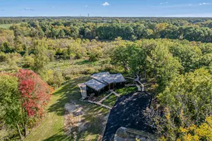 220 Robbins Rd, Valparaiso, IN 46385 - Photo 8