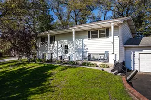 5522 E 989 N, Demotte, IN 46310 - Photo 1