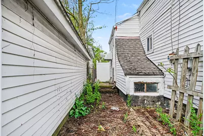 3410 Wall Street, South Bend, IN 46615 - Photo 14