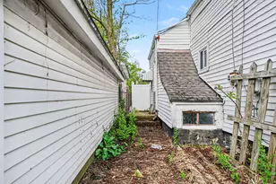 3410 Wall St, South Bend, IN 46615 - Photo 14