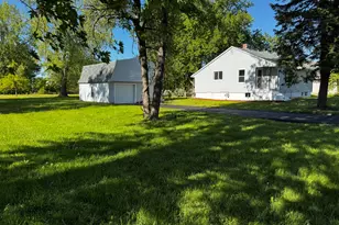 2851 44th St, Highland, IN 46322 - Photo 12