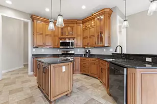 95 Scotscraig Dr, Valparaiso, IN 46385 - Photo 8
