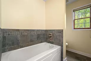 144 Westchester Ln, Valparaiso, IN 46385 - Photo 14