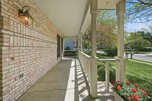 105 Andover Dr, Valparaiso, IN 46383 - Photo 4