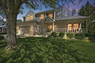 105 Andover Dr, Valparaiso, IN 46383 - Photo 2