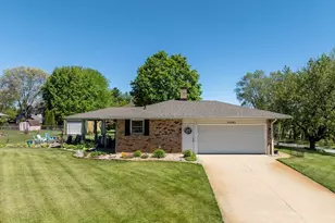 55585 Blue Jay Dr, South Bend, IN 46619 - Photo 2