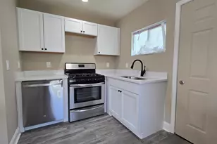 1150 Gibson Pl, Gary, IN 46403 - Photo 6
