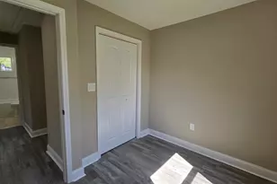 1150 Gibson Pl, Gary, IN 46403 - Photo 12